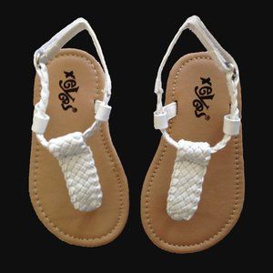 Xeyes White T Strap Flat Sandals SZ7